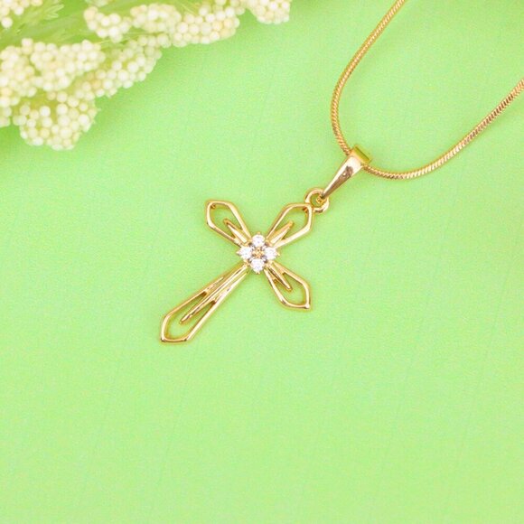 "Rose Gold Cross Pendant with Crystals – Elegant Design, XPPT1586 - Picture 2 of 13